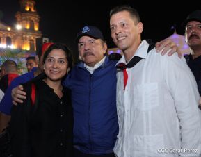 Presidente Daniel Ortega y Compañera Rosario presiden acto del 43/19 de la Revolución Sandinista