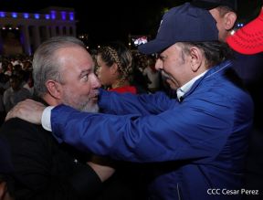 Presidente Daniel Ortega y Compañera Rosario presiden acto del 43/19 de la Revolución Sandinista
