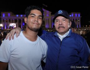 Presidente Daniel Ortega y Compañera Rosario presiden acto del 43/19 de la Revolución Sandinista