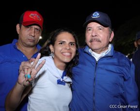 Presidente Daniel Ortega y Compañera Rosario presiden acto del 43/19 de la Revolución Sandinista