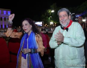 Presidente Daniel Ortega y Compañera Rosario presiden acto del 43/19 de la Revolución Sandinista