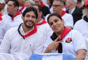 Presidente Daniel Ortega y Compañera Rosario presiden acto del 43/19 de la Revolución Sandinista