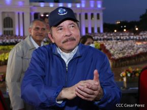 Presidente Daniel Ortega y Compañera Rosario presiden acto del 43/19 de la Revolución Sandinista