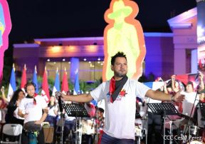 Presidente Daniel Ortega y Compañera Rosario presiden acto del 43/19 de la Revolución Sandinista