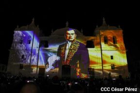 ¡Sí, el Arte es el Azul...!