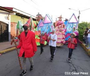 ¡Sí, el Arte es el Azul...!