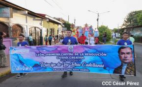 ¡Sí, el Arte es el Azul...!