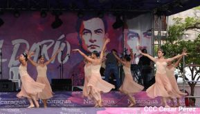 ¡Sí, el Arte es el Azul...!