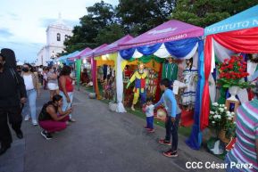 ¡Sí, el Arte es el Azul...!