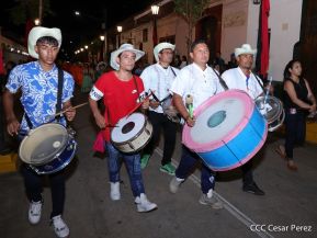 ¡Sí, el Arte es el Azul...!