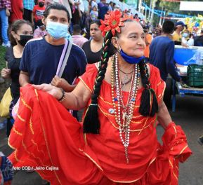 Entre fe y tradición Santo Domingo recorre las calles de Managua