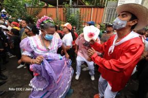 Entre fe y tradición Santo Domingo recorre las calles de Managua