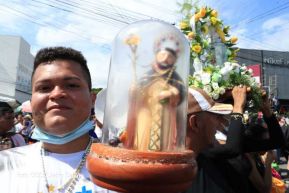 Entre fe y tradición Santo Domingo recorre las calles de Managua