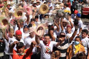 Entre fe y tradición Santo Domingo recorre las calles de Managua