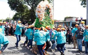Entre fe y tradición Santo Domingo recorre las calles de Managua