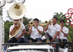 Espectacular desfile hípico por las calles de Managua