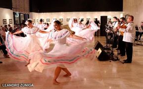 ¡Qué Viva Managua!: Música, Alegría, Danzas y Colorido