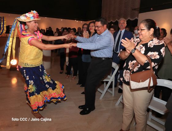 ¡Qué Viva Managua!: Música, Alegría, Danzas y Colorido