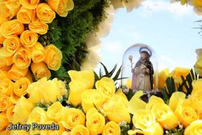 Peregrinaje de Santo Domingo de Guzmán rumbo a Las Sierritas