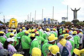 Peregrinaje de Santo Domingo de Guzmán rumbo a Las Sierritas