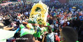 Peregrinaje de Santo Domingo de Guzmán rumbo a Las Sierritas