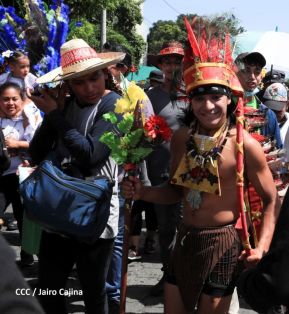 Peregrinaje de Santo Domingo de Guzmán rumbo a Las Sierritas