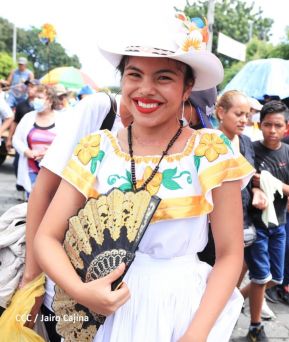 Peregrinaje de Santo Domingo de Guzmán rumbo a Las Sierritas