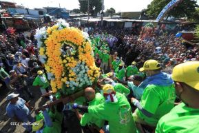 Peregrinaje de Santo Domingo de Guzmán rumbo a Las Sierritas