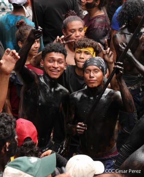 Peregrinaje de Santo Domingo de Guzmán rumbo a Las Sierritas