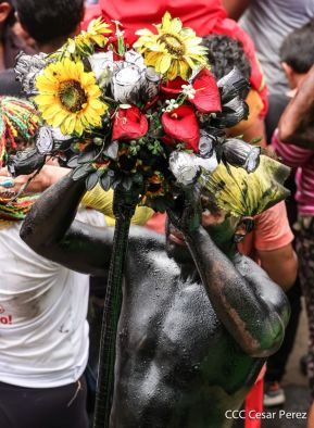 Peregrinaje de Santo Domingo de Guzmán rumbo a Las Sierritas