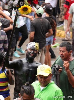 Peregrinaje de Santo Domingo de Guzmán rumbo a Las Sierritas
