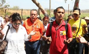 Cardenal Brenes participa en Viacrucis en Carazo
