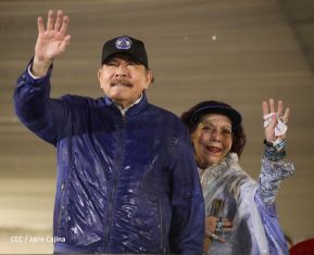 Desfile Patrio 2022 desde la Avenida de Bolívar a Chávez