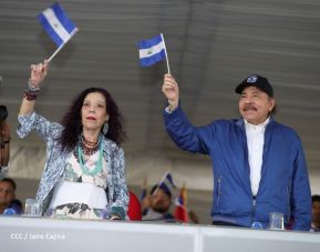 Desfile Patrio 2022 desde la Avenida de Bolívar a Chávez