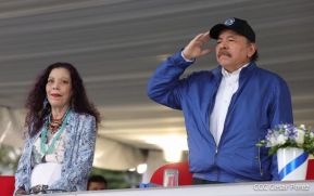 Desfile Patrio 2022 desde la Avenida de Bolívar a Chávez