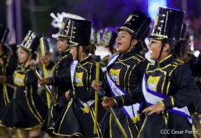 Desfile Patrio 2022 desde la Avenida de Bolívar a Chávez