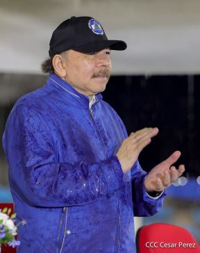 Desfile Patrio 2022 desde la Avenida de Bolívar a Chávez