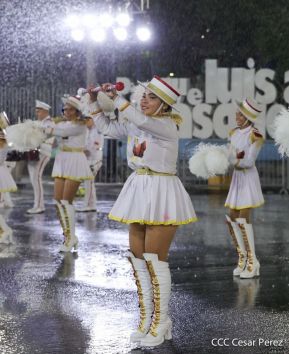 Desfile Patrio 2022 desde la Avenida de Bolívar a Chávez