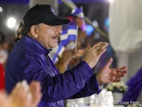 Desfile Patrio 2022 desde la Avenida de Bolívar a Chávez