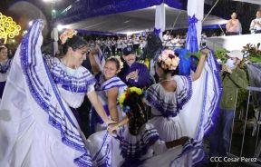 Desfile Patrio 2022 desde la Avenida de Bolívar a Chávez