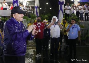 Desfile Patrio 2022 desde la Avenida de Bolívar a Chávez