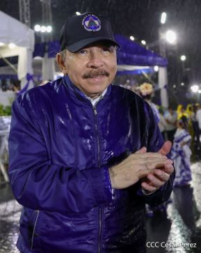 Desfile Patrio 2022 desde la Avenida de Bolívar a Chávez