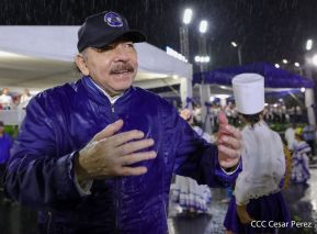 Desfile Patrio 2022 desde la Avenida de Bolívar a Chávez