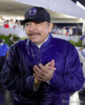 Desfile Patrio 2022 desde la Avenida de Bolívar a Chávez