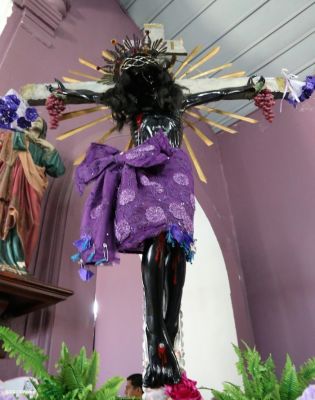 Cardenal Brenes participa en Viacrucis en Carazo