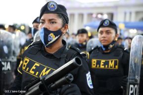 Presidente Daniel Ortega y Vicepresidenta Rosario Murillo presidieron acto del 43 Aniversario de la Policía Nacional