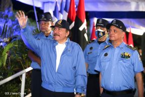 Presidente Daniel Ortega y Vicepresidenta Rosario Murillo presidieron acto del 43 Aniversario de la Policía Nacional
