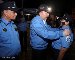 Presidente Daniel Ortega y Vicepresidenta Rosario Murillo presidieron acto del 43 Aniversario de la Policía Nacional