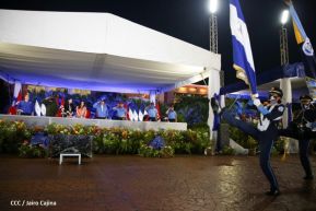 Presidente Daniel Ortega y Vicepresidenta Rosario Murillo presidieron acto del 43 Aniversario de la Policía Nacional