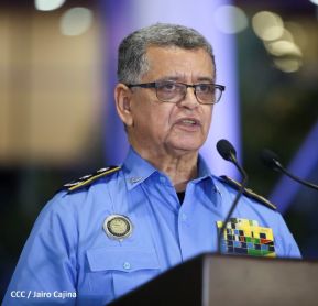 Presidente Daniel Ortega y Vicepresidenta Rosario Murillo presidieron acto del 43 Aniversario de la Policía Nacional